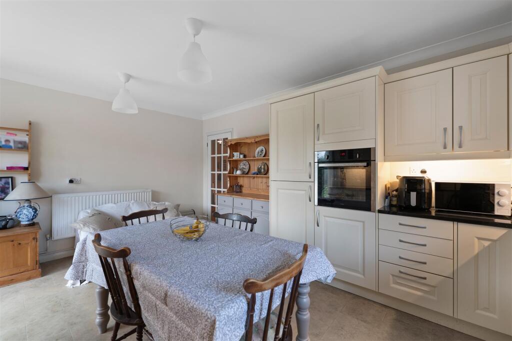 Breakfast Kitchen