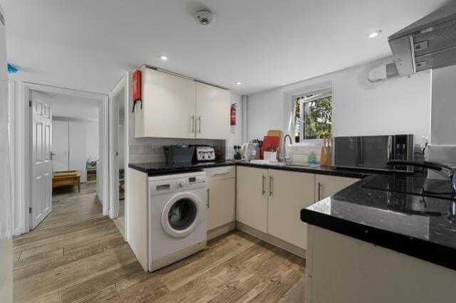 PT-CON-Flat1AHarwichRoad-8_sml