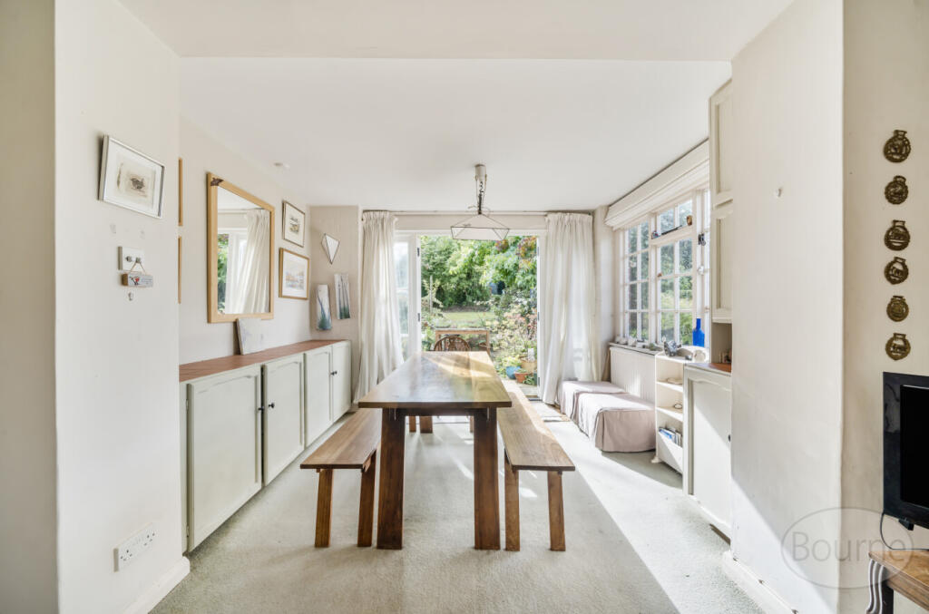 e5bdcb9f-0684-4f1...