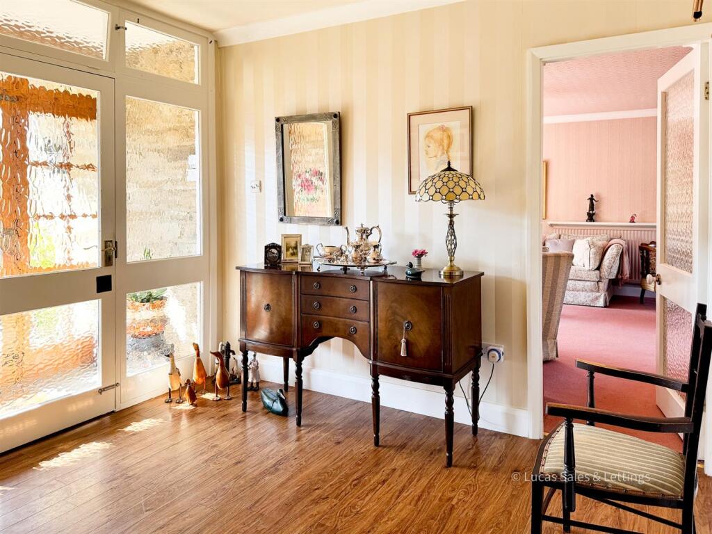 7 Poplars Farm Rd BS-27.jpg