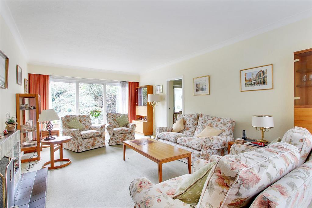 Sitting Room.jpg