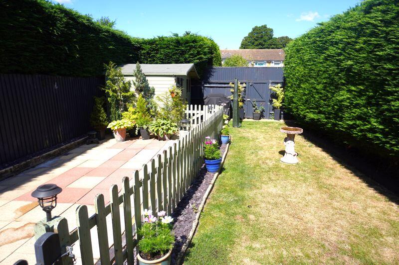 Photo 16