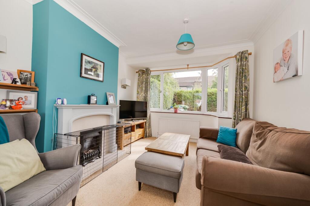 KITCHEN, SITTING ROOM AND LOUNGE