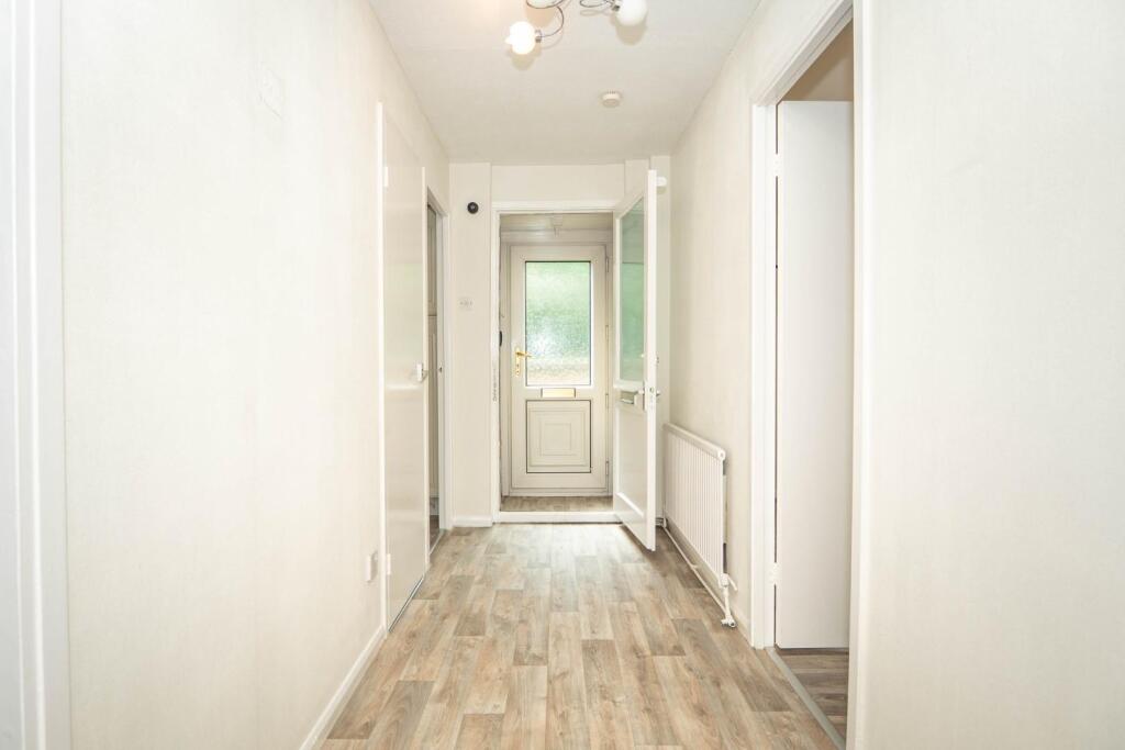 Entrance Hallway: