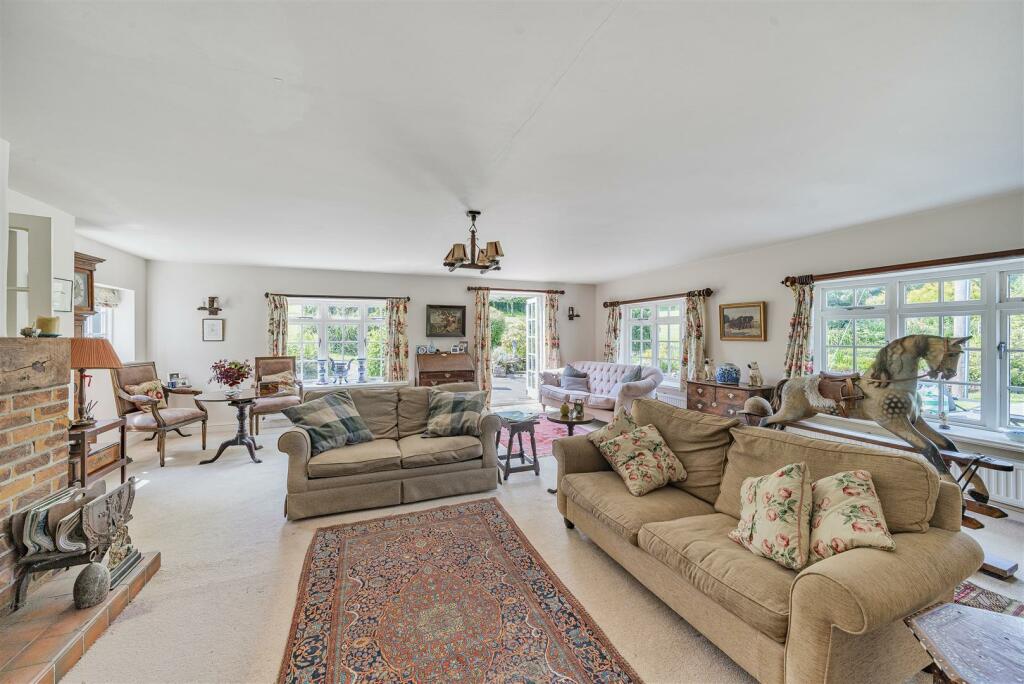 Page 3 top large.jpg