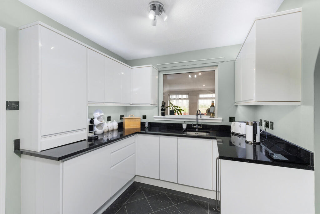 33 Birkdale Park ...