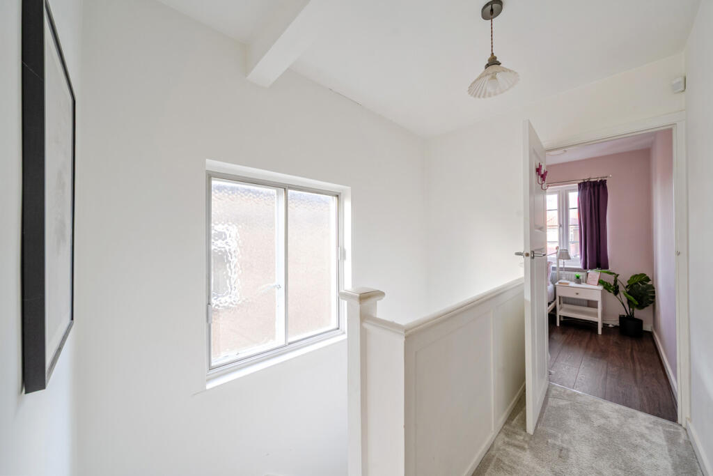 1384020-11-692587...