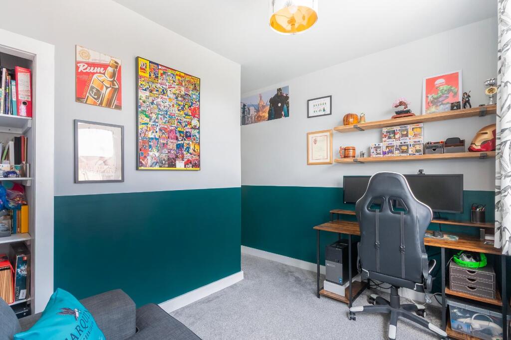 7K6AHD - Bedroom G.jpg