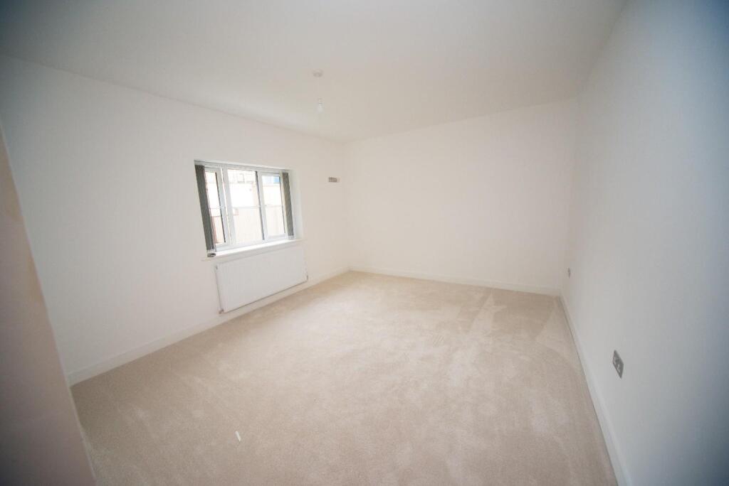 Bedroom 3 1st floor.jpg