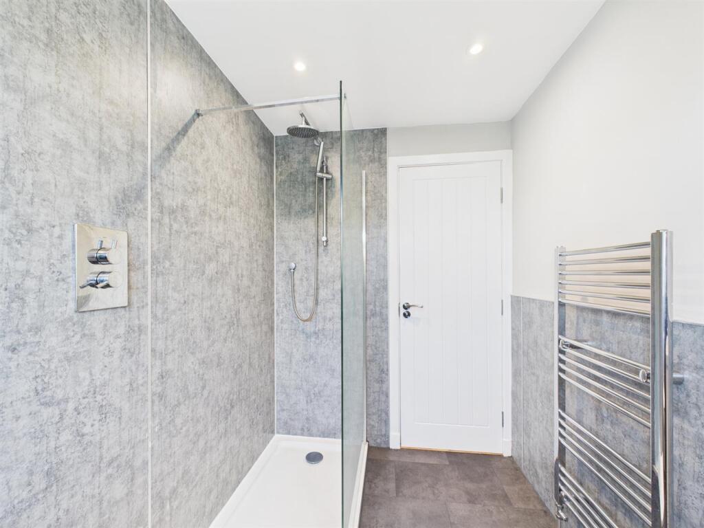 CAM01486G0-PR0845-STILL011.jpg