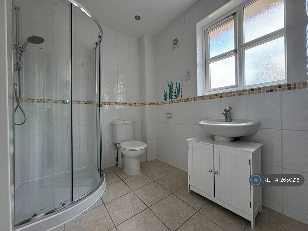 Ensuite To Master Bedroom