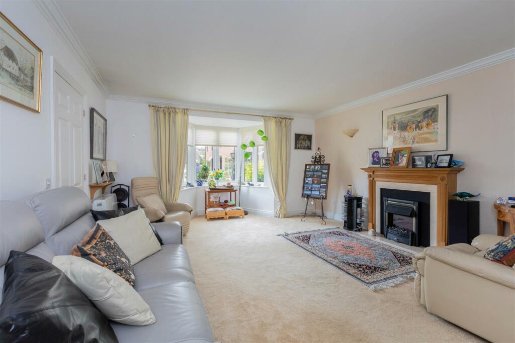 10 Remenham Row-17.jpg