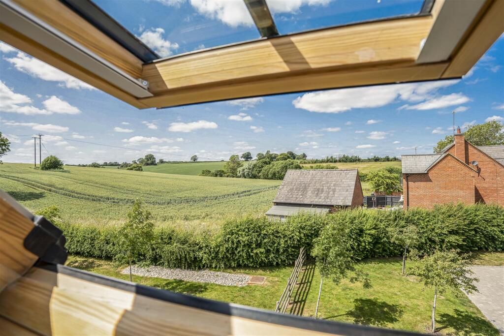 The Stables, 3a Gayton Road, Blisworth (18).JPG