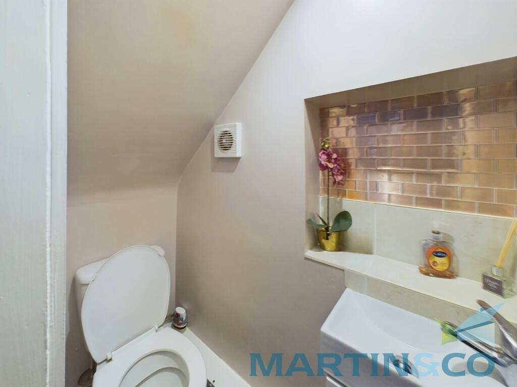 CAM01870G0-PR0147...