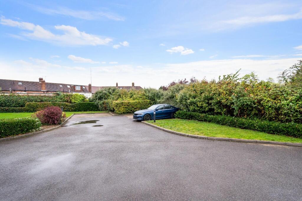 GAINSBOROUGH COURT  (12).jpg