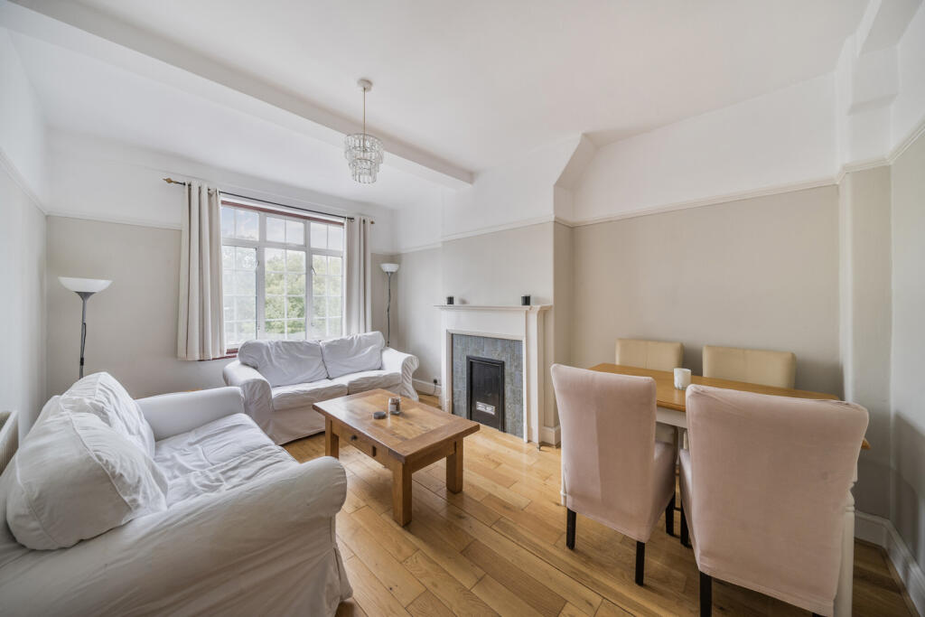 1359831-10-68d3df...