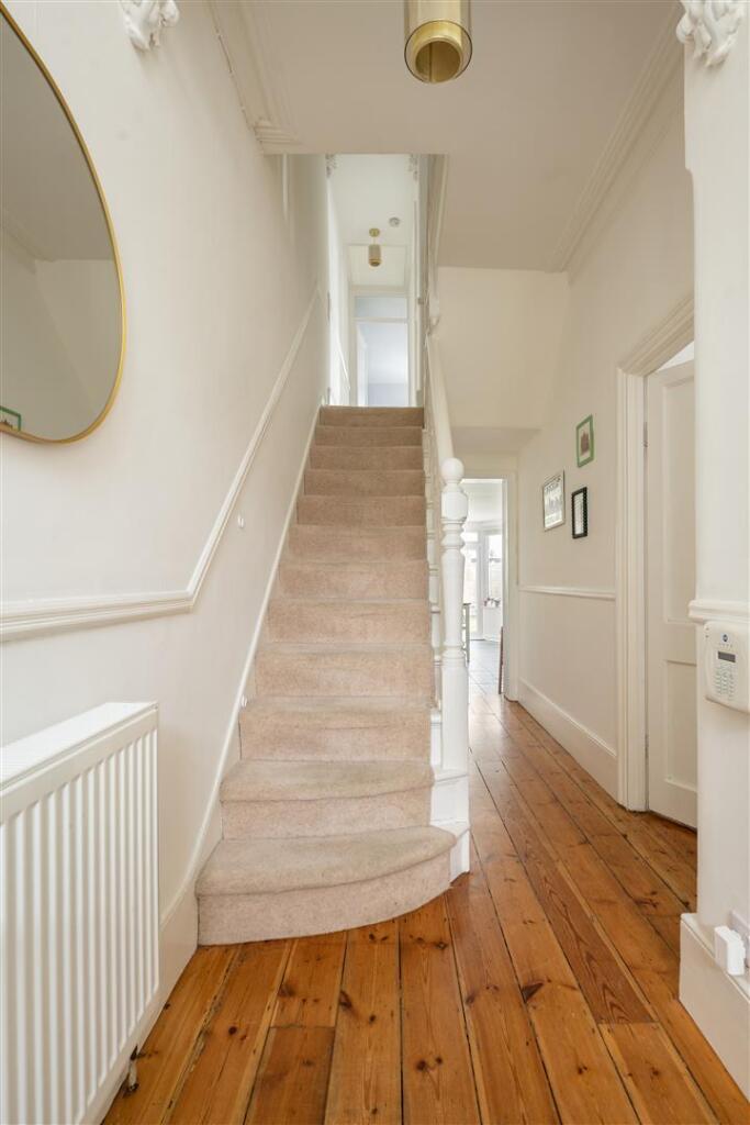 Second Avenue E12