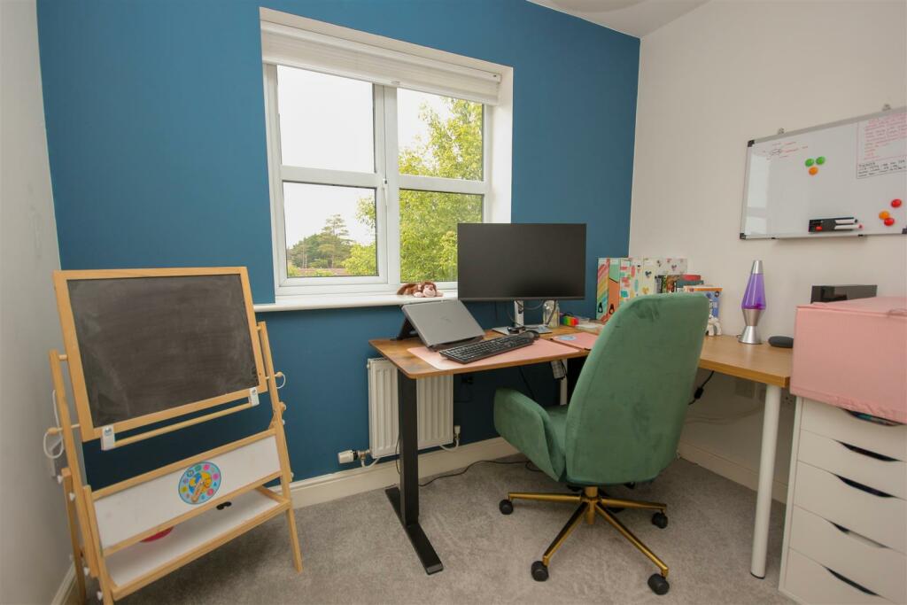 Bedroom 4.jpg