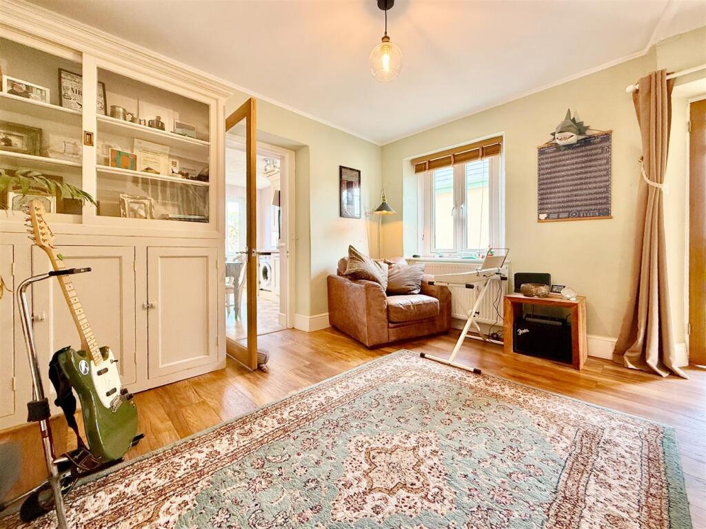 Dinig Room Into Kitchen.JPG