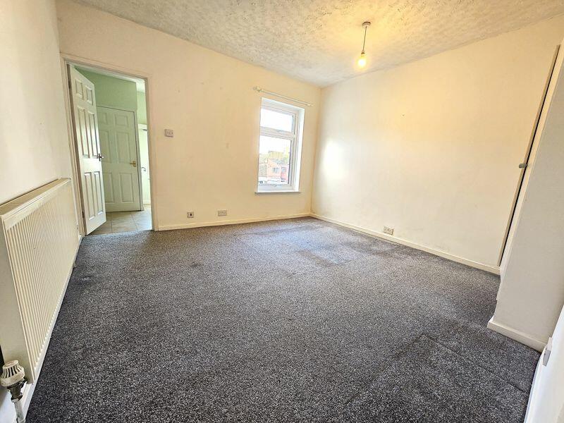 Rear bedroom
