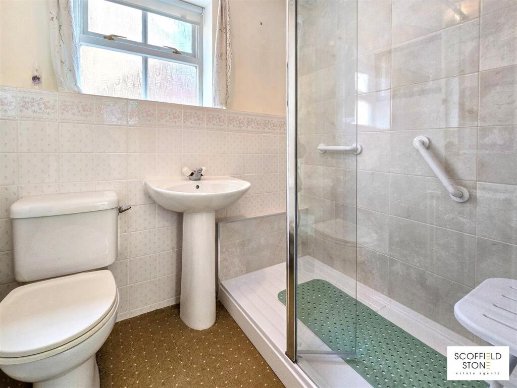Family Shower Room