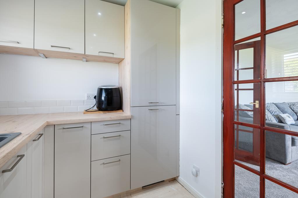 KITCHEN AGAIN