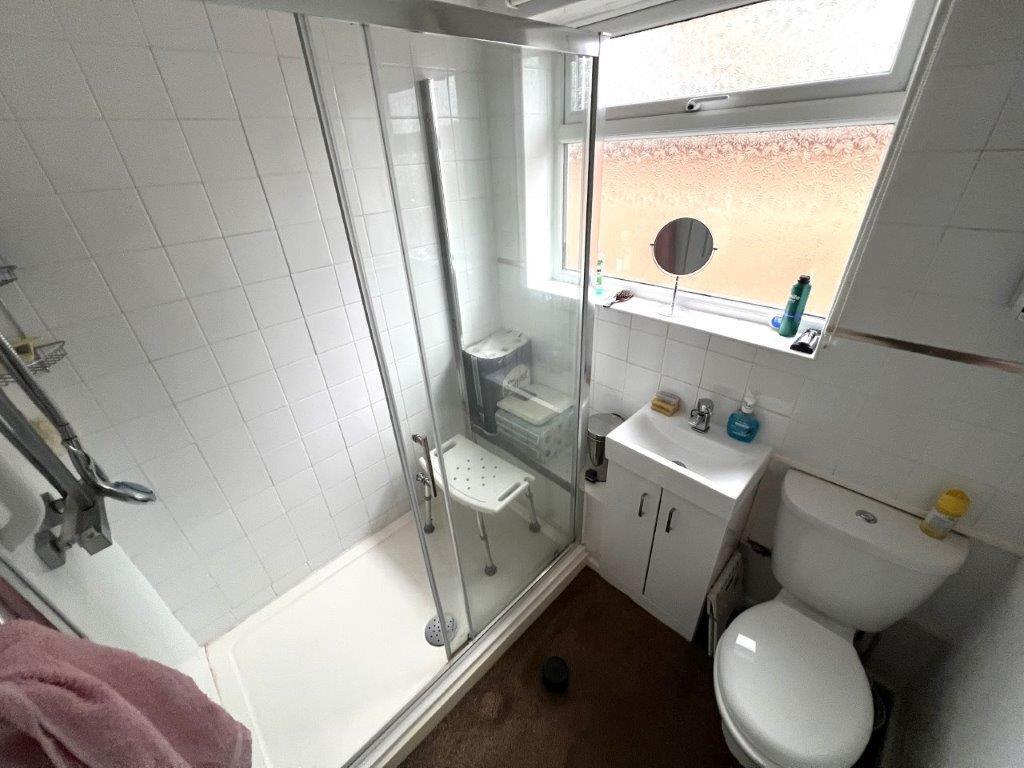 shower room.jpg