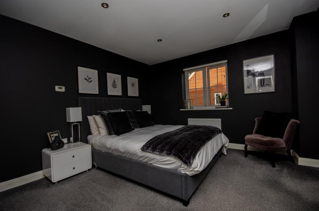 Bedroom one pic 2.jpg