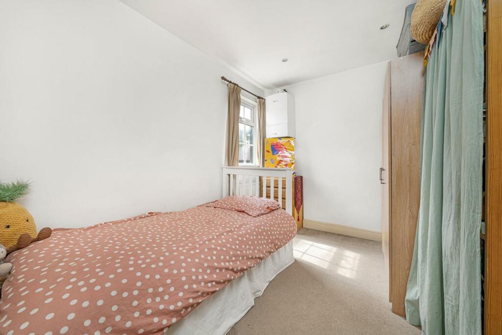 Bedroom 2.jpg