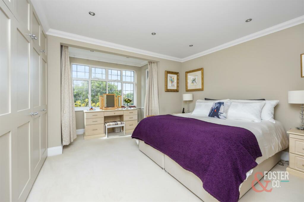 Goldstone Crescent_109-003.jpg