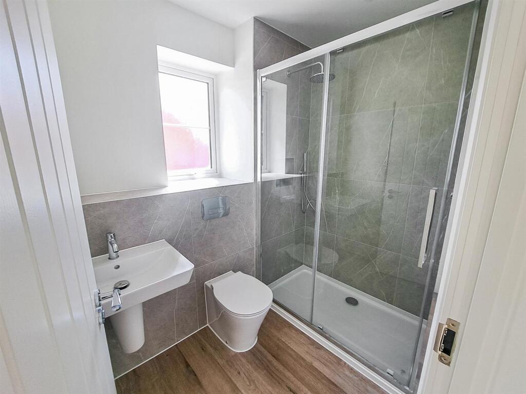 En suite 2