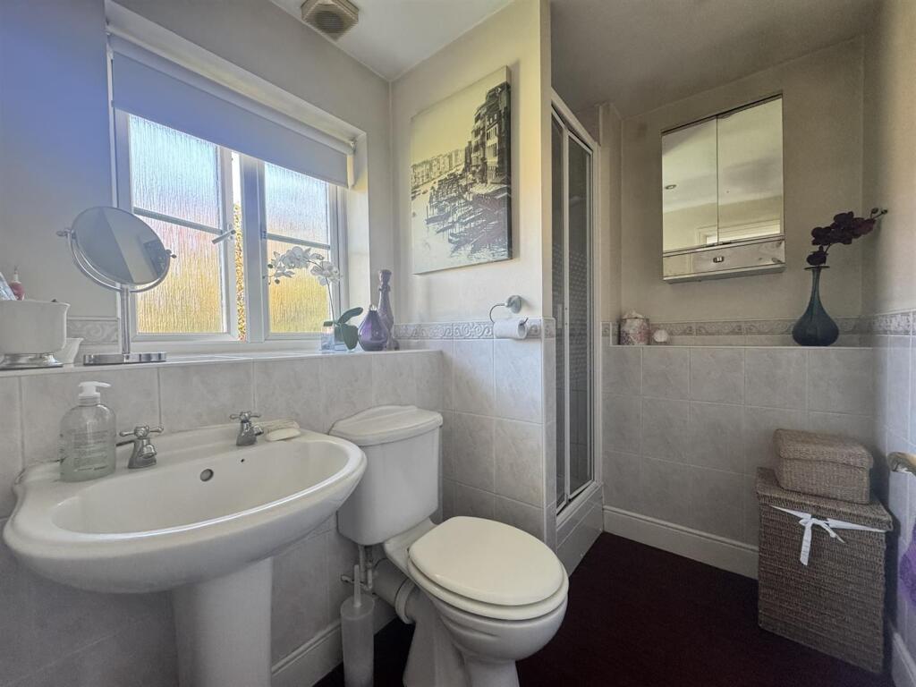 7iZBiAz9tEqbERrMq00h