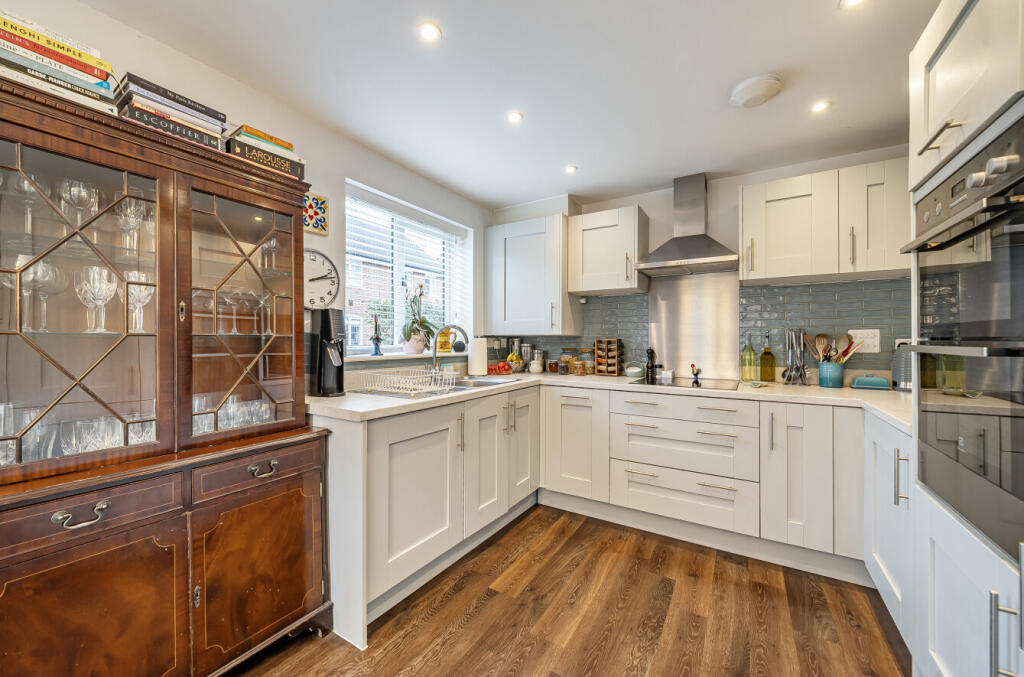 1364673-1-68e9253...