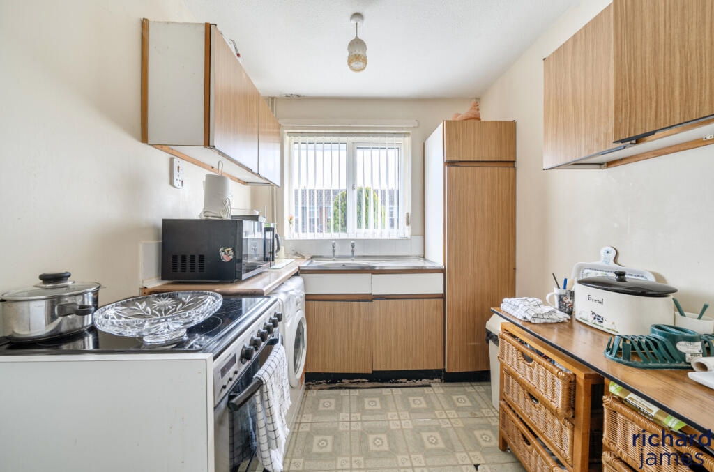 4a47f4023199468f976bfa3a60e6f5fb