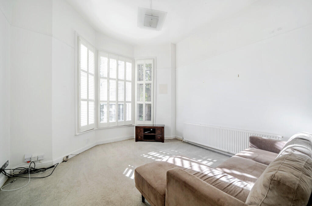 1361248-5-68db9af...