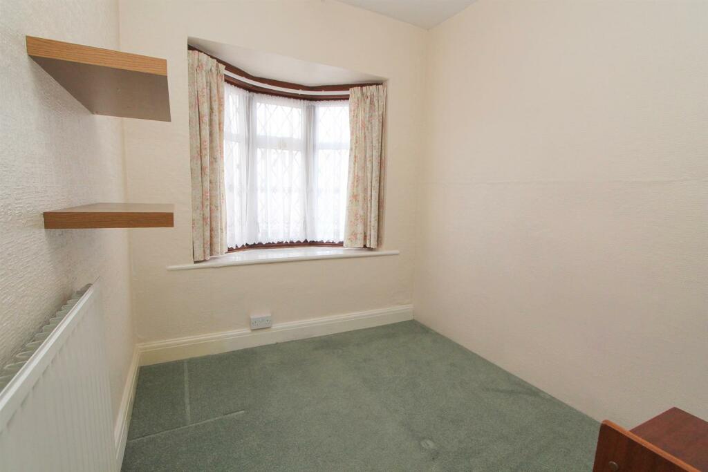 bed 3.jpg