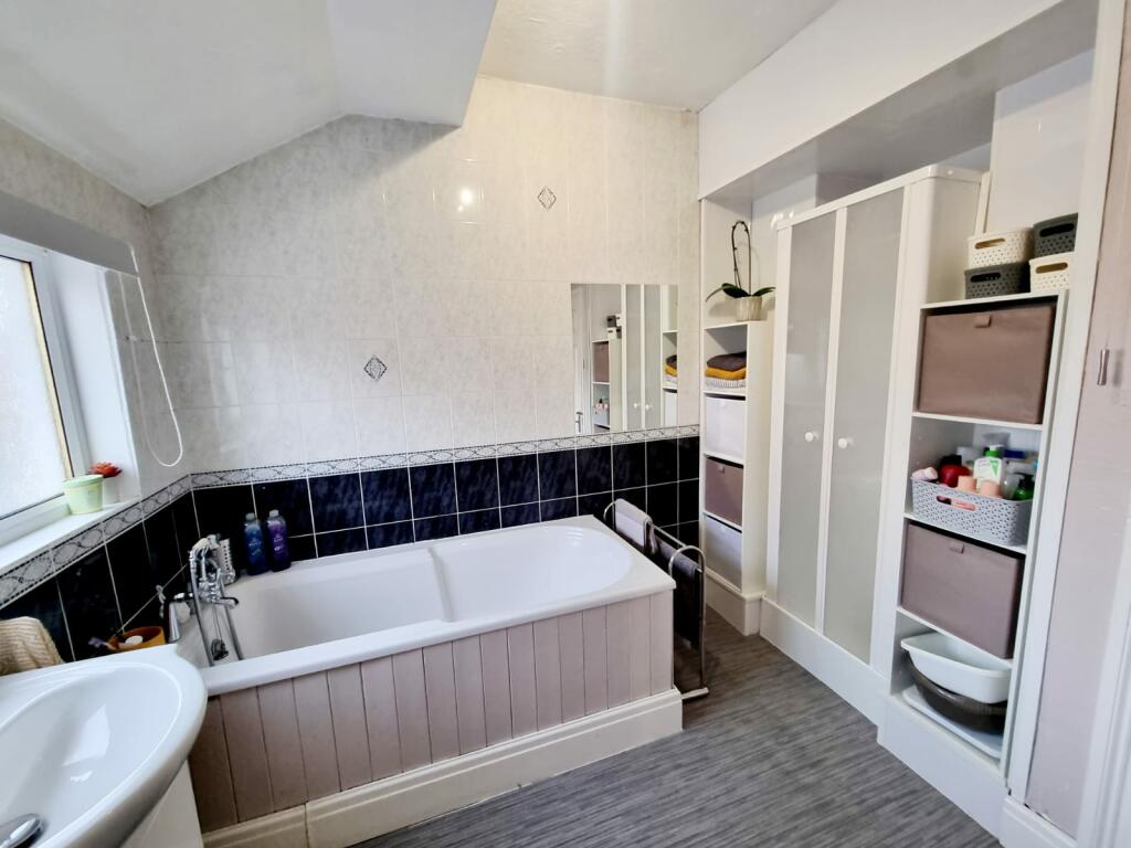 e9b8e8a9-634e-4836-b087-efd73ff04aa8