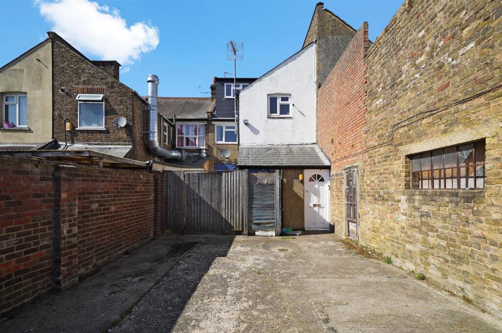 38A Vicarage Road - tE7oDEXY9ELWTxlpWfNK.jpg