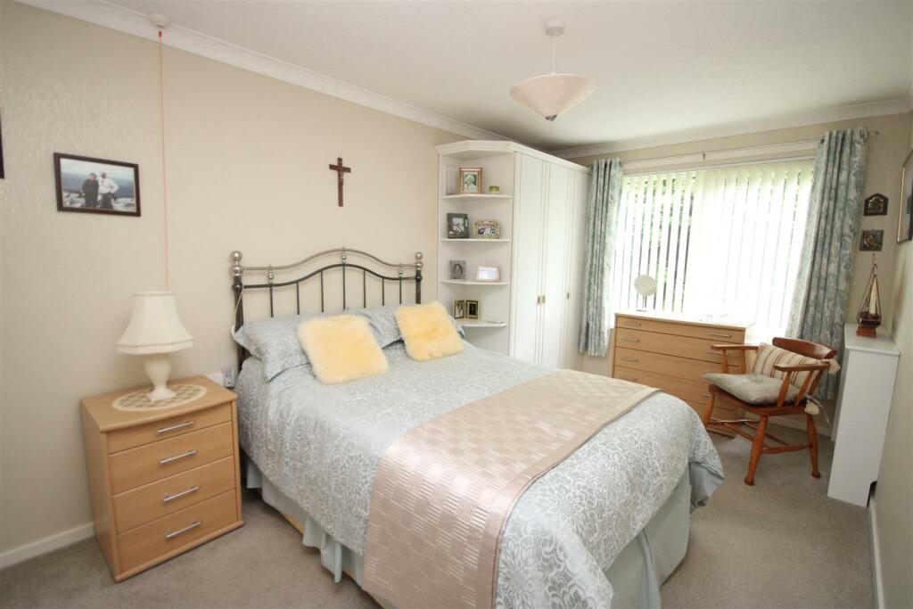 Double Bedroom