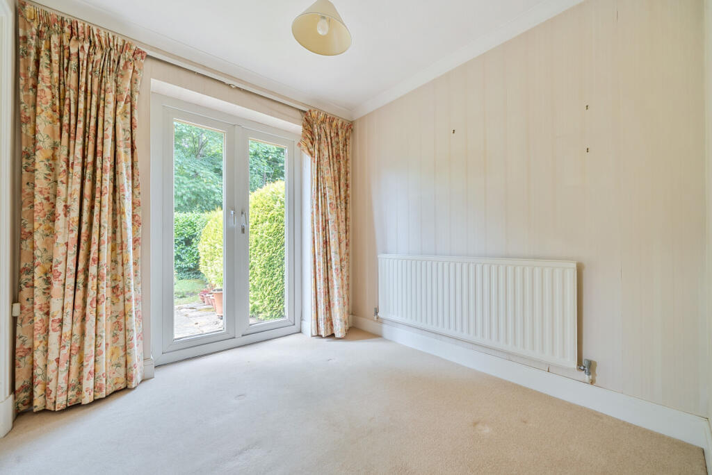 1303027-14-6842df...