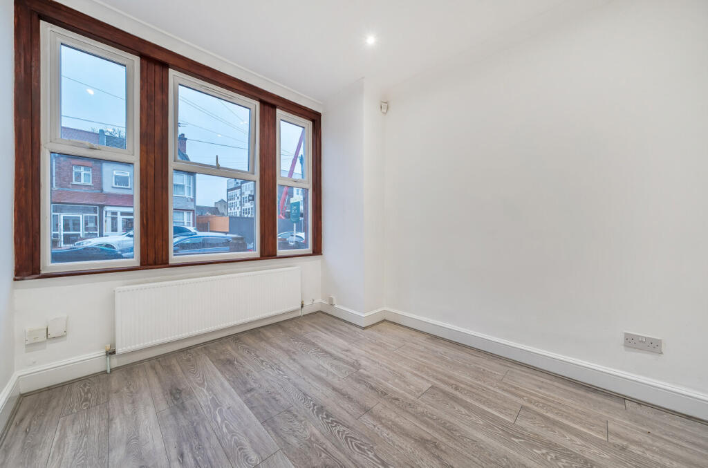 1393146-5-6941808...