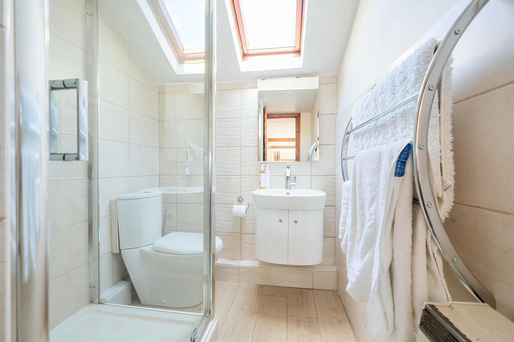 En-Suite Shower R...