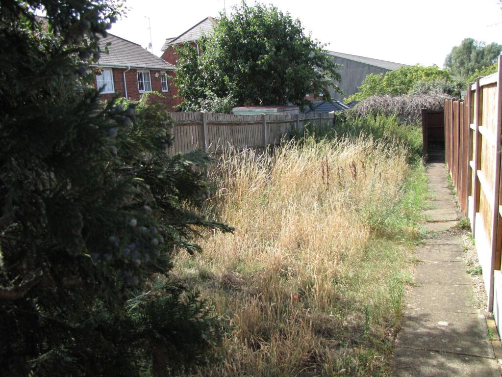 Further part of rear garden