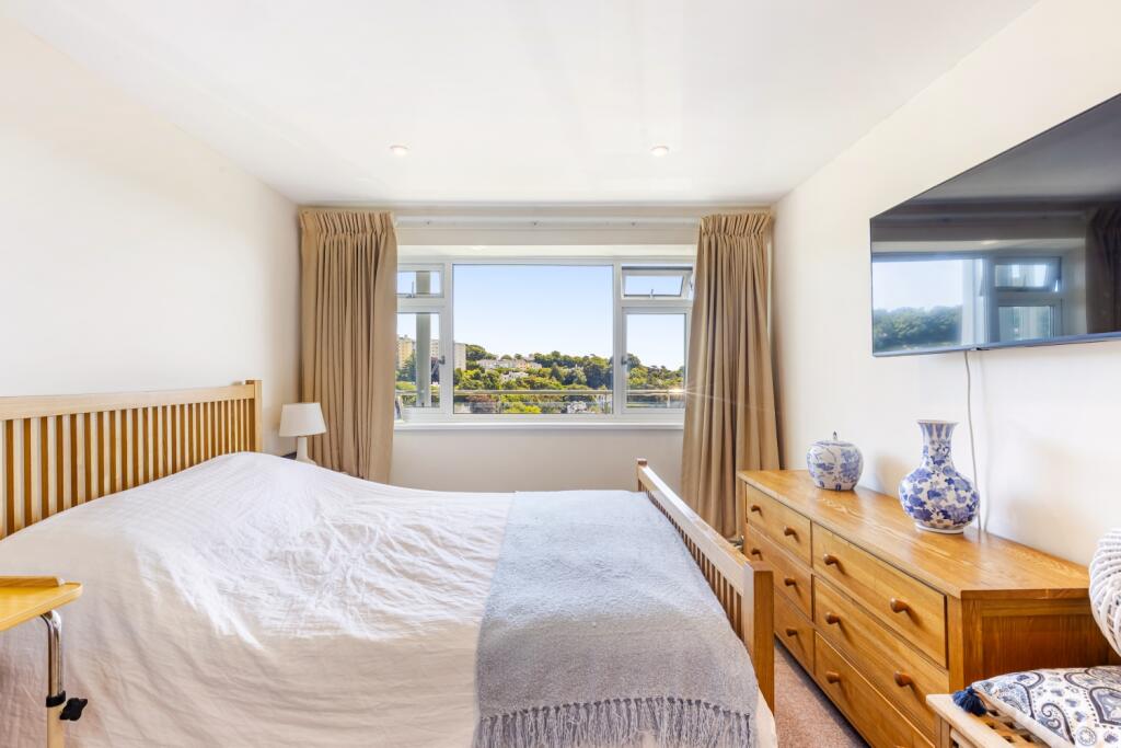 A11 - Flat 28, Holme Court Warrberry Road Torquay 