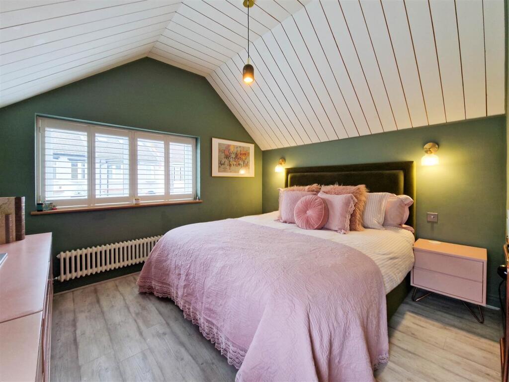 Grand double bedroom