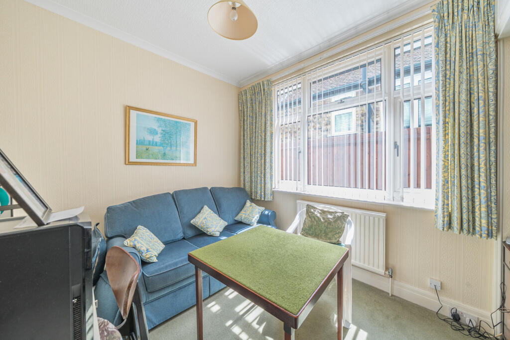 1319158-3-6867b12...