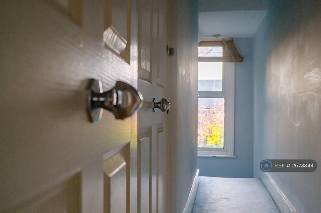 2nd Floor Landing Corridor