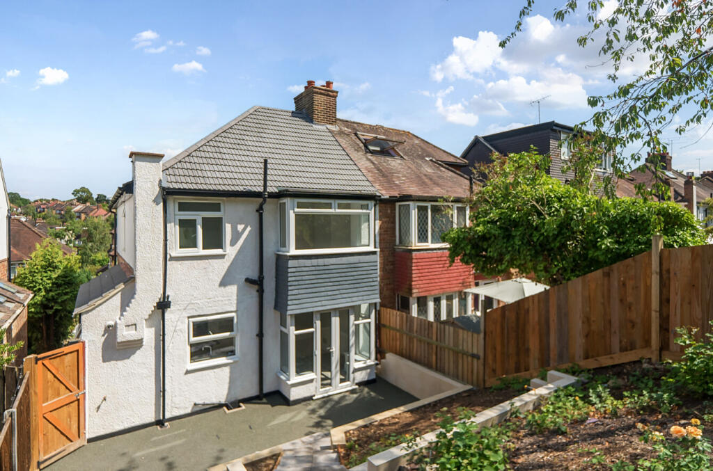 16-1318067-16-686...