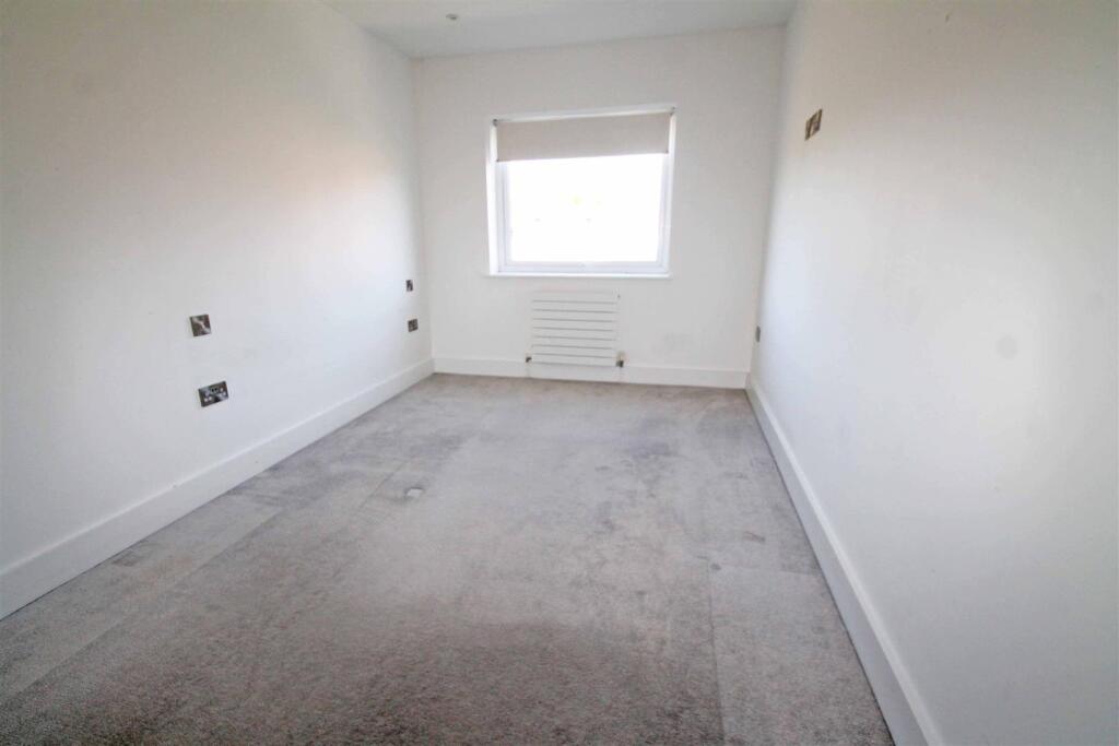 Bedroom Three (2)