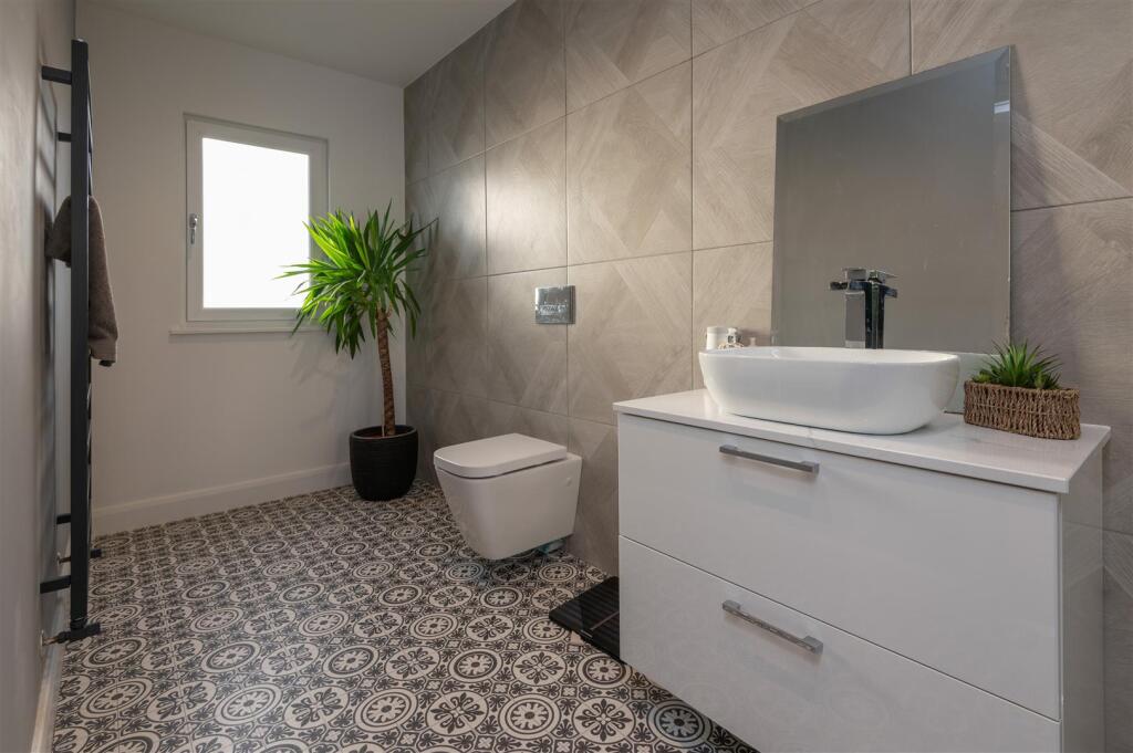 En-suite Shower Room